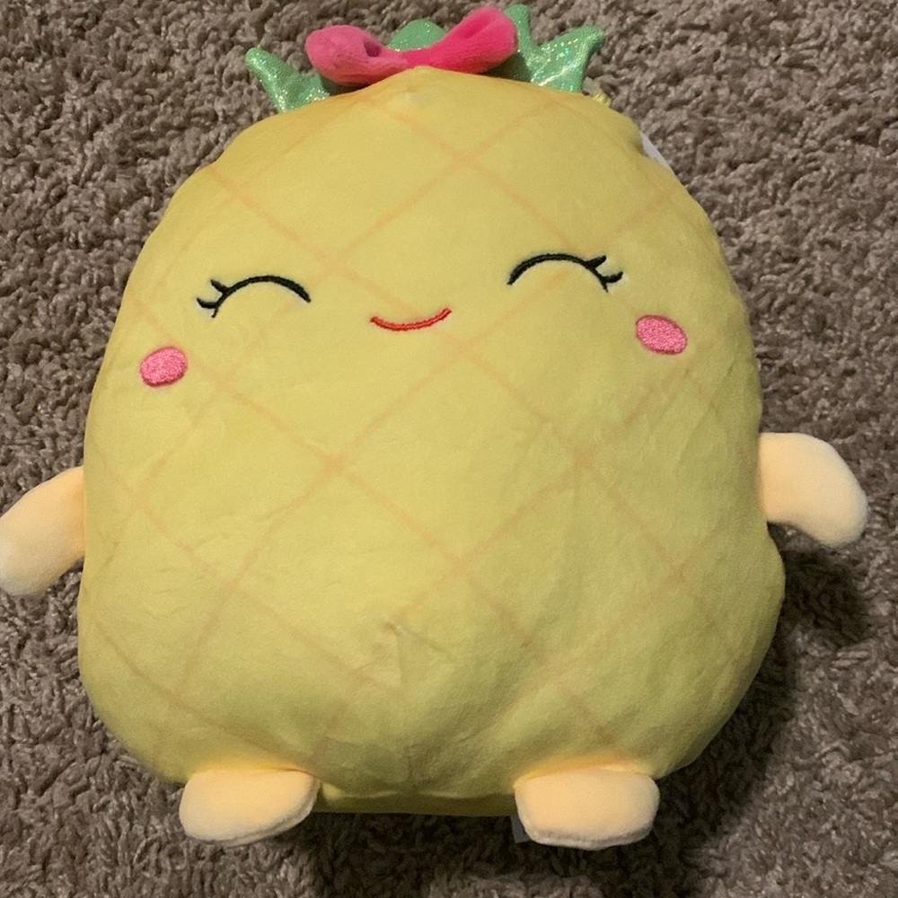 Pineapple squishmellow